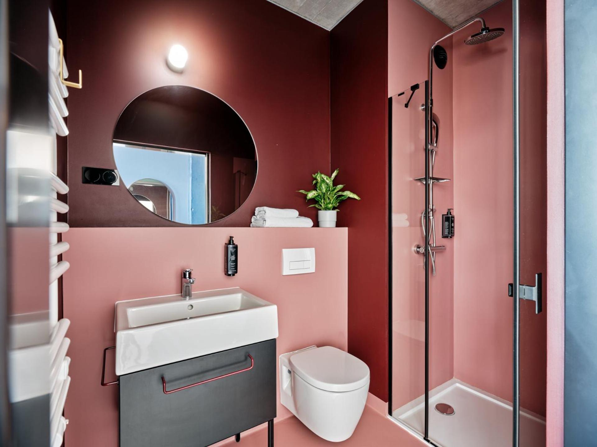 Basecamp Apartment